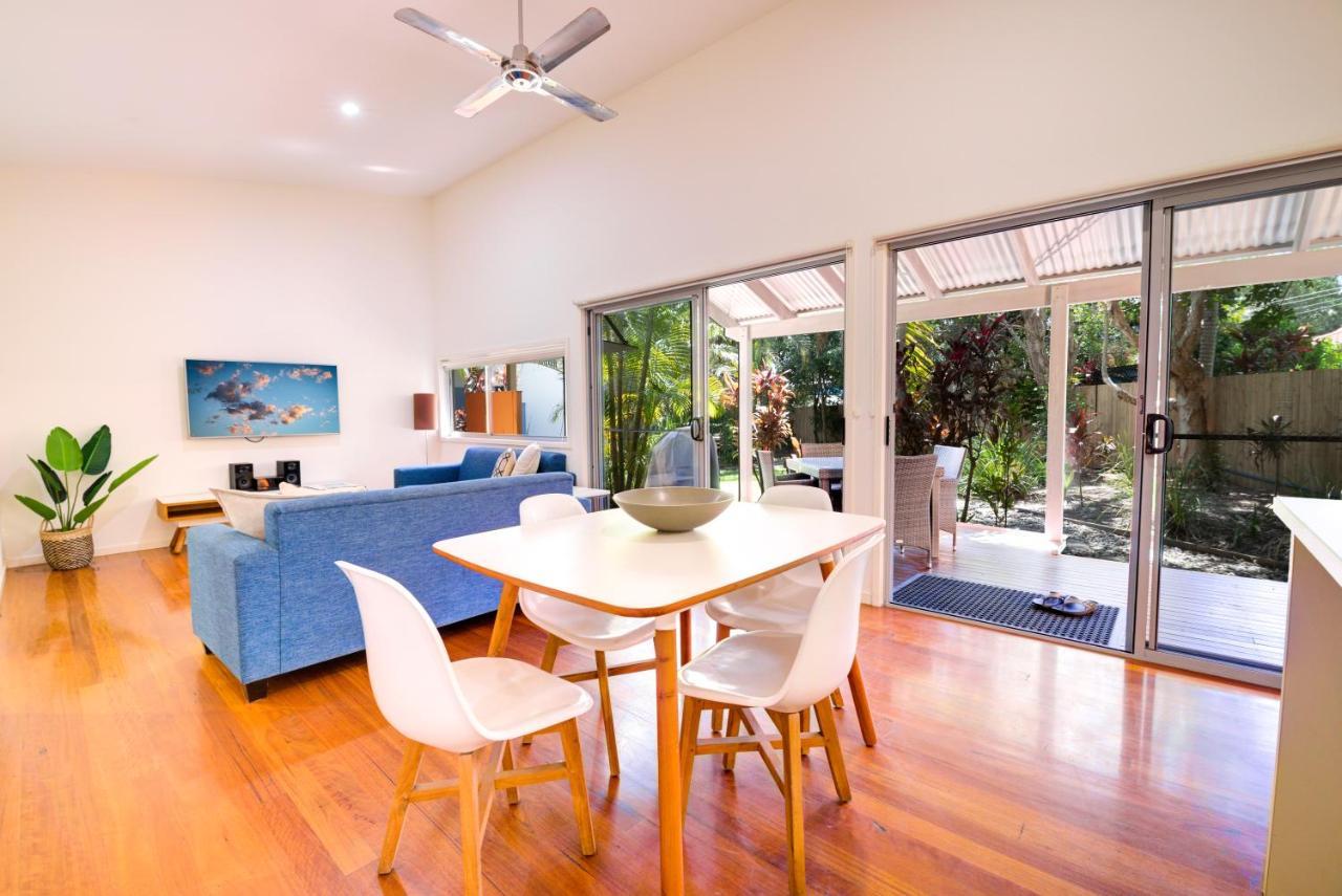 Mobys Beachside Retreat Blueys Beach Extérieur photo