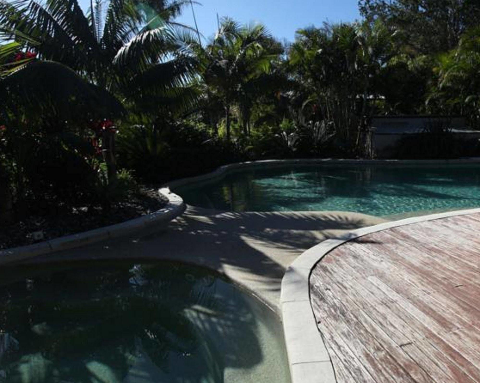 Mobys Beachside Retreat Blueys Beach Extérieur photo